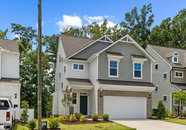 Photo 3 of Sale Pending at 2117 Seneca Dr, Raleigh, NC 27604 | MLS# 10175006 | Listing updated on 2026-09-09