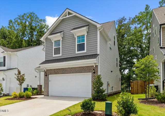 Photo 3 of Sale Pending at 2117 Seneca Dr, Raleigh, NC 27604 | MLS# 10175006 | Listing updated on 2026-09-09