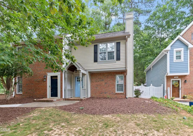 Homes for sale in Cary, NC | 102 Westview Cove Lane, Cary, NC 27513 | MLS# 10174994