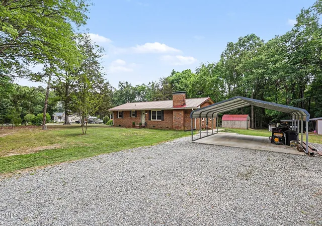 Homes for sale in Oxford, NC | 2064 Oak Hill Rd, Oxford, NC 27565 | MLS# 10174868