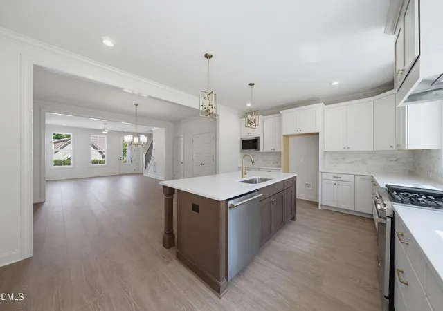 Listing Photo 5 - Condo for sale in building located at 401 Brooks Ave, Raleigh, NC 27607