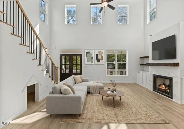 3rd image of 106 Sherwood Ln, Hillsborough, NC 27278 | MLS# 10176884