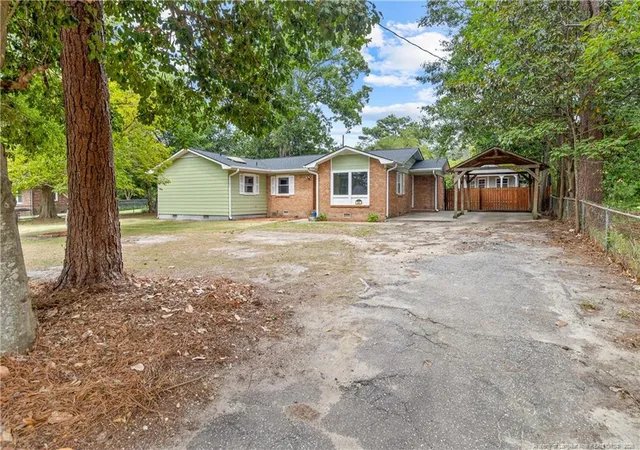 2nd image of 290 Lemont Dr, Fayetteville, NC 28303 | MLS# 764531