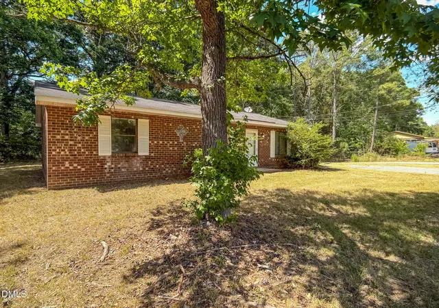 3rd image of 521 Locust Rd, Hillsborough, NC 27278 | MLS# 10174950