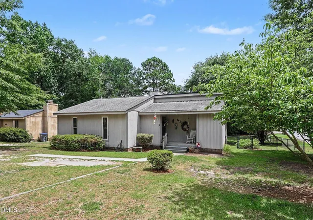 3rd image of 1437 Crabapple Ln, Rocky Mount, NC 27804 | MLS# 10176584