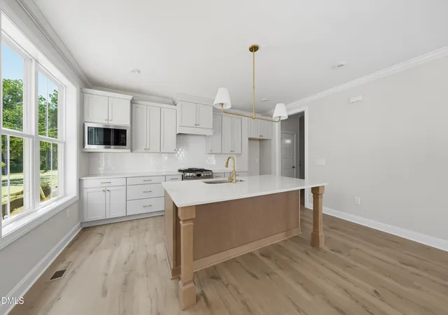 Listing Photo 4 - Condo for sale in building located at 2800 Kilgore Ave, Raleigh, NC 27607