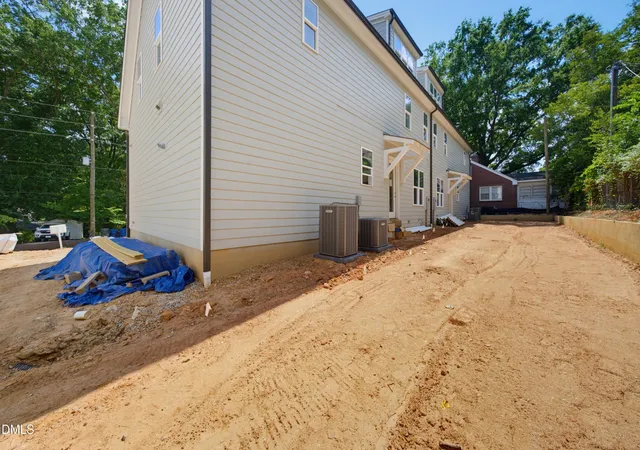 Photo 3 of Condo for sale at 2804 Kilgore Ave, Raleigh, NC 27607 | MLS# 10176277 | Listing updated on 2026-09-14