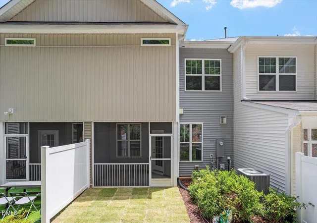 5th image of 145 Walking Path Pl, Hillsborough, NC 27278 | MLS# 10175075