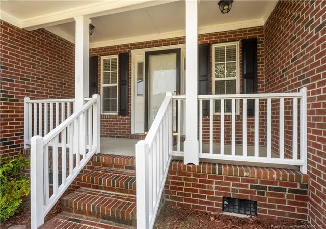2nd image of 5039 Woodspring Dr, Hope Mills, NC 28348 | MLS# 764578
