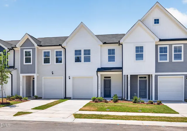 3rd image of 3306 Bailey Lake Dr, Fuquay Varina, NC 27526 | MLS# 10175042
