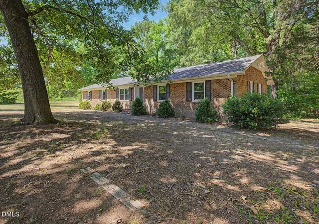 Homes for sale in Chapel Hill, NC | 2509 Farrington Point Rd, Chapel Hill, NC 27517 | MLS# 10179790