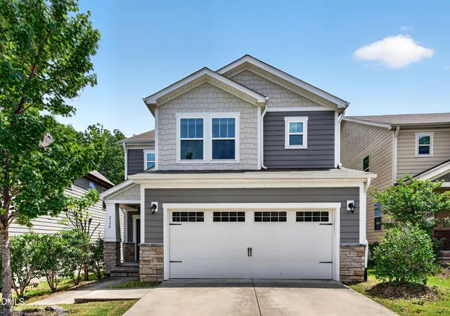 Photo 3 of Single family home for sale at 2139 Gregor Overlook Ln, Apex, NC 27502 | MLS# 10175192 | Listing updated on 2026-08-23