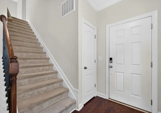 Photo 5 of Single family home for sale at 2139 Gregor Overlook Ln, Apex, NC 27502 | MLS# 10175192 | Listing updated on 2026-08-23