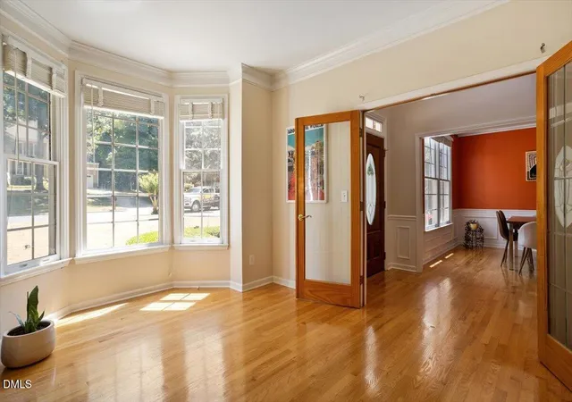 Photo 4 of Single family home for sale at 2 Waterview Ct, Durham, NC 27703 | MLS# 10175127 | Listing updated on 2026-10-04
