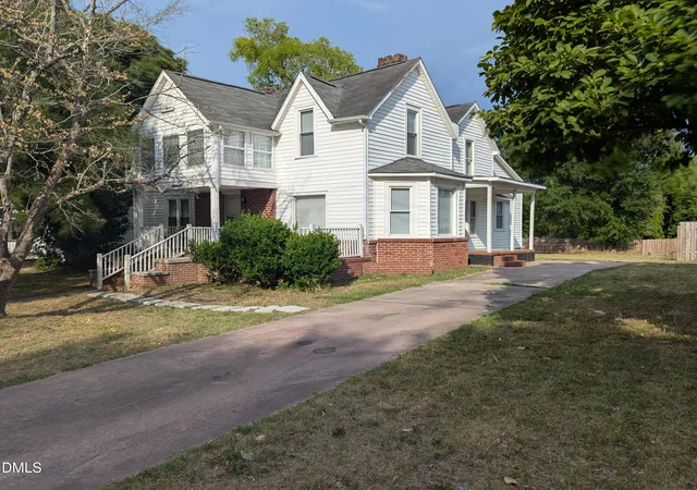 2nd image of 910 S Main St S, Louisburg, NC 27549 | MLS# 10175395