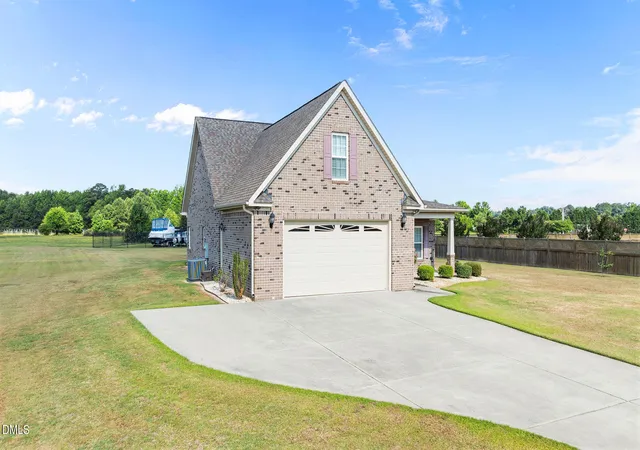 Photo 4 of Single family home for sale at 102 John Deere Dr, Goldsboro, NC 27530 | MLS# 10175218 | Listing updated on 2026-08-25