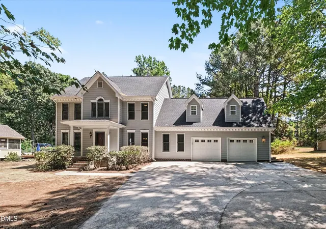 Photo 3 of Single family home for sale at 104 Light Fls Dr, Wake Forest, NC 27587 | MLS# 10175797 | Listing updated on 2026-10-06