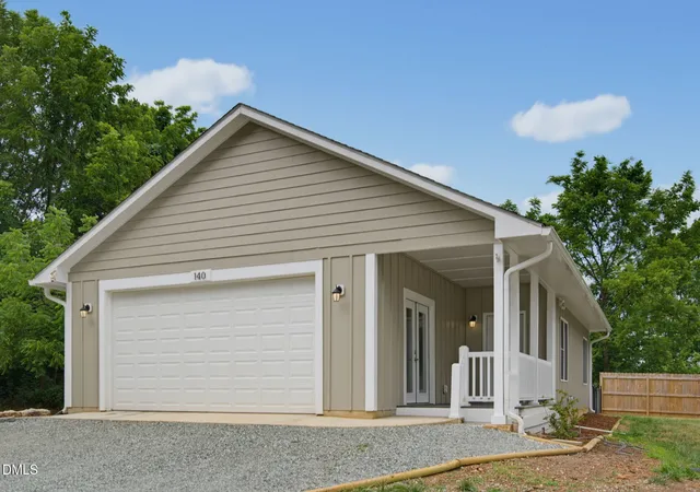 Homes for sale in Mebane, NC | 140 St Lukes Church Rd, Mebane, NC 27302 | MLS# 10175549