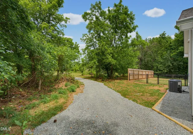 Homes for sale in Mebane, NC | 140 St Lukes Church Rd, Mebane, NC 27302 | MLS# 10175549