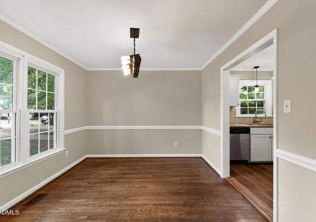 Photo 3 of Sale Pending at 102 Greenwood Cir, Smithfield, NC 27577 | MLS# 10175301 | Listing updated on 2026-09-14