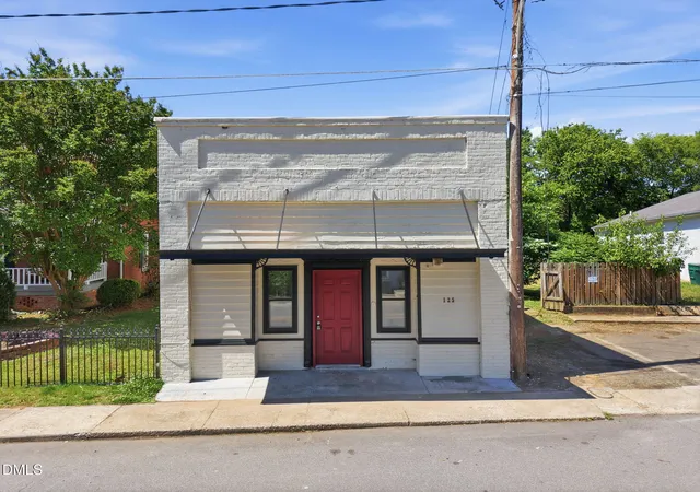 3rd image of 125 The Boulevard, Eden, NC 27288 | MLS# 10175870