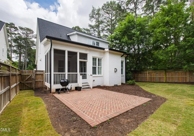 Photo 3 of Single family home for sale at 911 Canterbury Rd, Raleigh, NC 27607 | MLS# 10176000 | Listing updated on 2026-09-08