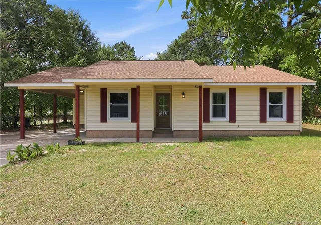 Photo 1 of Sale Pending at 1936 Wordsworth Dr, Fayetteville, NC 28304 | MLS# 764651 | Listing updated on 2026-08-24