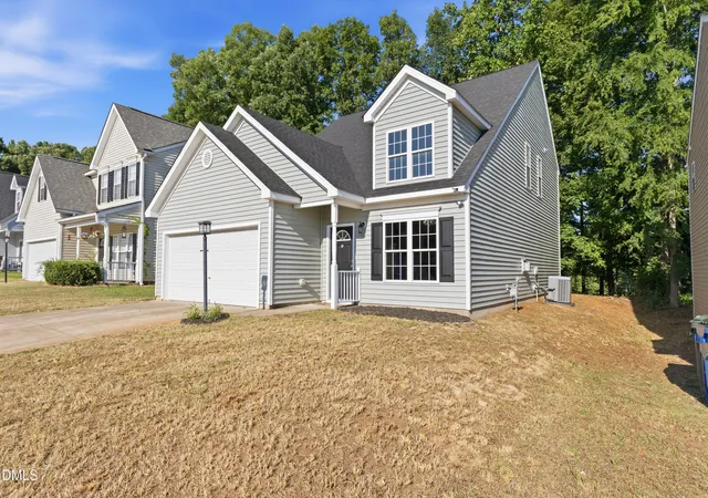 Photo 2 of Sale Pending at 2016 Red Quartz Dr, Raleigh, NC 27610 | MLS# 10175435 | Listing updated on 2026-09-16