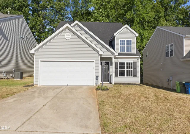 Photo 3 of Sale Pending at 2016 Red Quartz Dr, Raleigh, NC 27610 | MLS# 10175435 | Listing updated on 2026-09-16