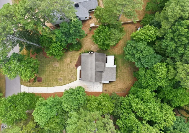 Photo 3 of Sale Pending at 8801 Mansfield Dr, Raleigh, NC 27613 | MLS# 10175507 | Listing updated on 2026-07-19