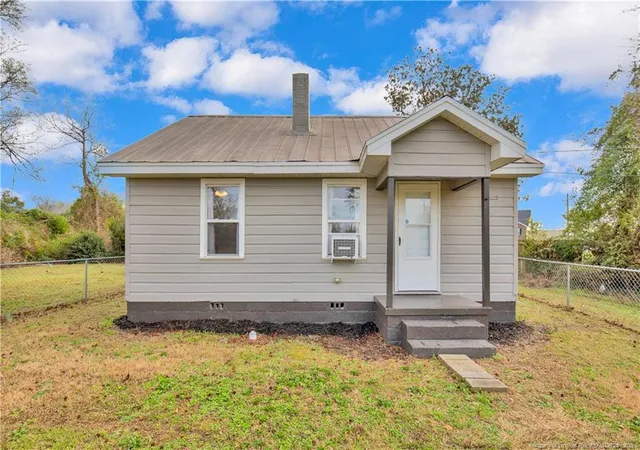 Photo 1 of Single family home for sale at 326 Hawley Ln, Fayetteville, NC 28301 | MLS# 764596 | Listing updated on 2026-07-18
