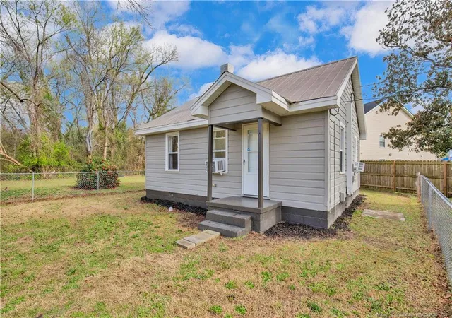 Photo 3 of Single family home for sale at 326 Hawley Ln, Fayetteville, NC 28301 | MLS# 764596 | Listing updated on 2026-07-18