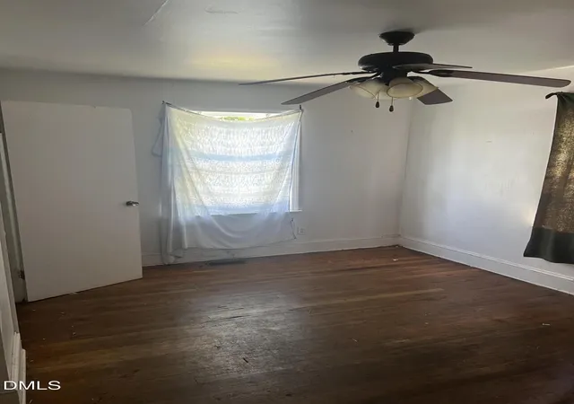 3rd image of 503 S Washington Ave, Dunn, NC 28334 | MLS# 10176324