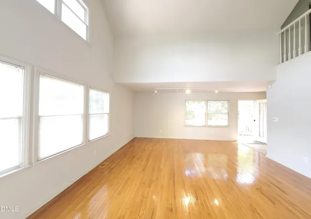 Homes for sale in Chapel Hill, NC | 103 Stewart Ln, Chapel Hill, NC 27514