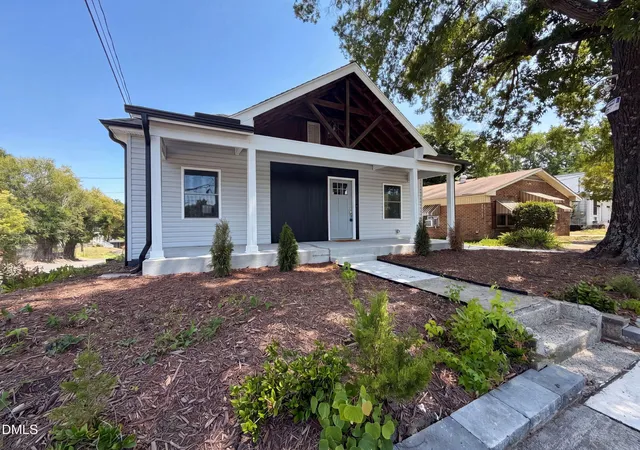 Photo 1 of Single family home for sale at 1501 S Roxboro St, Durham, NC 27707 | MLS# 10175679 | Listing updated on 2026-09-11