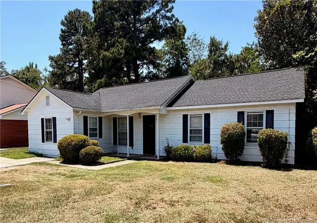 Photo 1 of Sale Pending at 606 Glensford Dr, Fayetteville, NC 28314 | MLS# 764357 | Listing updated on 2026-08-20
