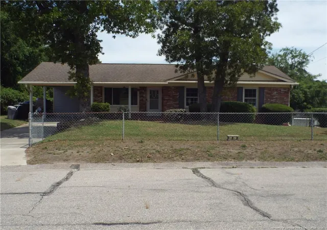 Photo 3 of Sale Pending at 1909 Ashton Rd, Fayetteville, NC 28304 | MLS# 764124 | Listing updated on 2026-10-06