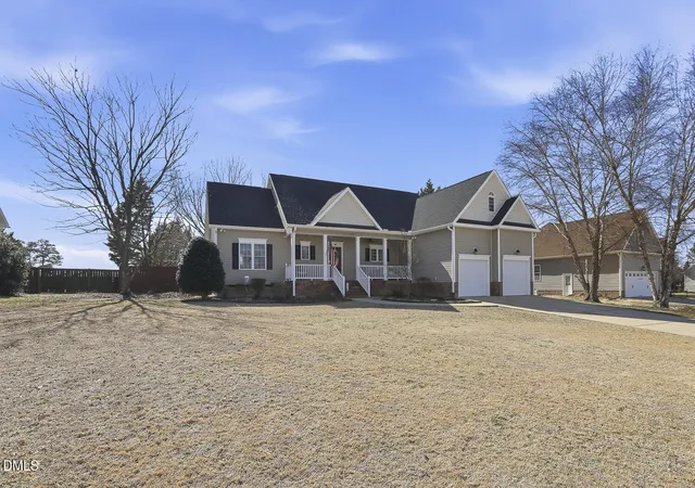 2nd image of 125 Dexterfield Dr, Fuquay Varina, NC 27526 | MLS# 10175475