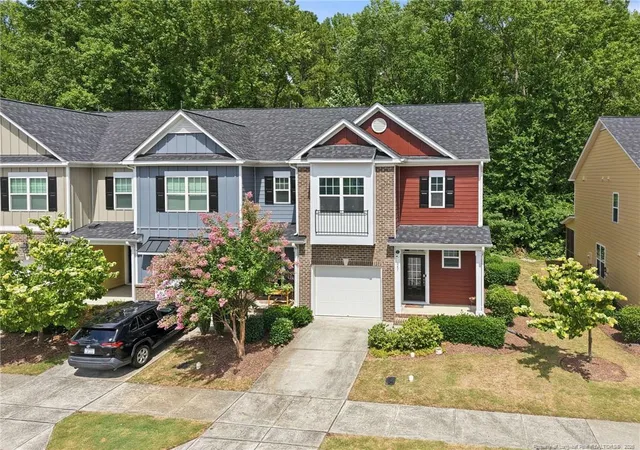 Homes for sale in Apex, NC | 647 Briarcliff St, Apex, NC 27502 | MLS# 764668