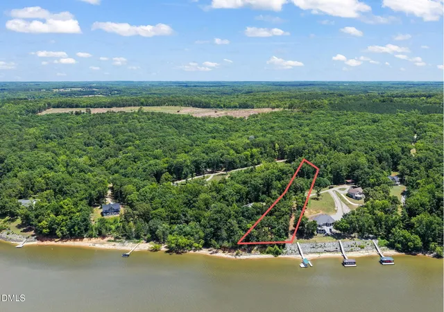 Homes for sale in Clarksville, VA | 115 Sunset Dr, Clarksville, VA 23927 | MLS# 10175479