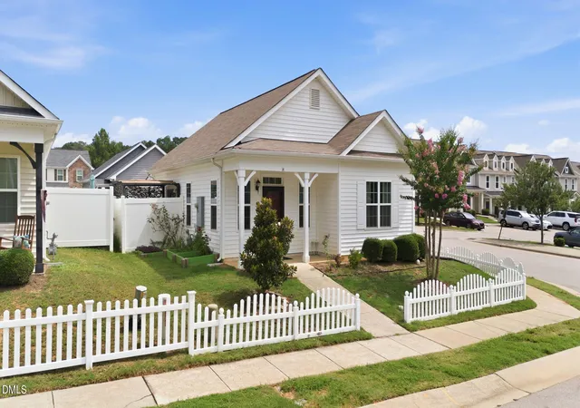 Photo 1 of Single family home for sale at 14 Plott Hound Dr, Clayton, NC 27520 | MLS# 10181457 | Listing updated on 2026-09-09