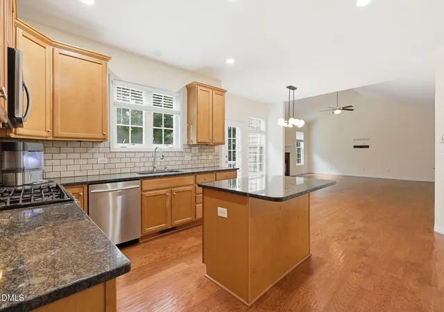 Homes for sale in Durham, NC | 4616 Paces Ferry Dr, Durham, NC 27712 | MLS# 10176959