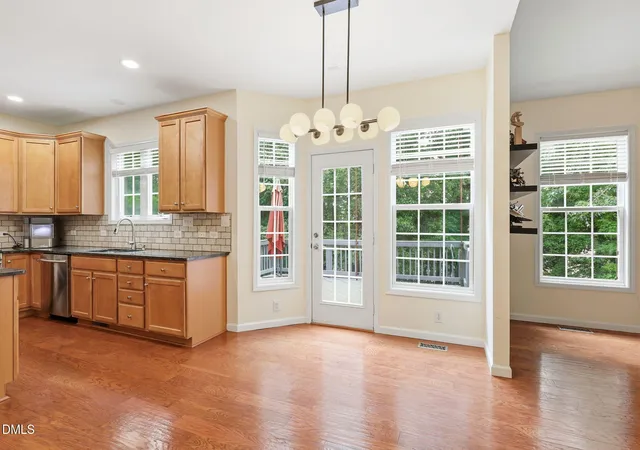 Homes for sale in Durham, NC | 4616 Paces Ferry Dr, Durham, NC 27712 | MLS# 10176959