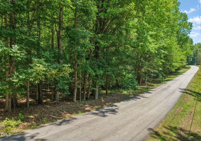 Homes for sale in Clarksville, VA | 313 Lakepoint Dr, Clarksville, VA 23927 | MLS# 10175494