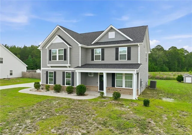 2nd image of 321 Gadson Dr, Hope Mills, NC 28348 | MLS# 764670