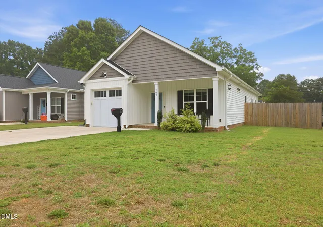 Homes for sale in Selma, NC | 709 S Pollock St, Selma, NC 27576 | MLS# 10175860