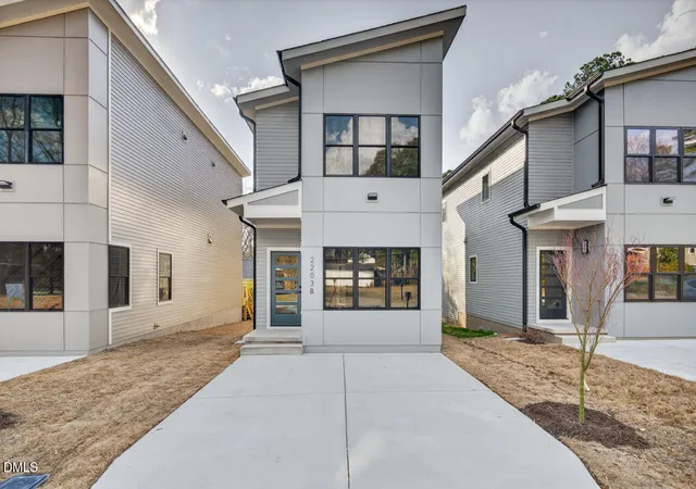 Photo 3 of Single family home for sale at 2203 Tampa Ave #B, Durham, NC 27705 | MLS# 10175568 | Listing updated on 2026-09-01