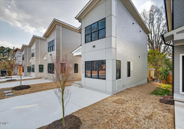 Photo 3 of Single family home for sale at 2203 Tampa Ave #B, Durham, NC 27705 | MLS# 10175568 | Listing updated on 2026-09-01