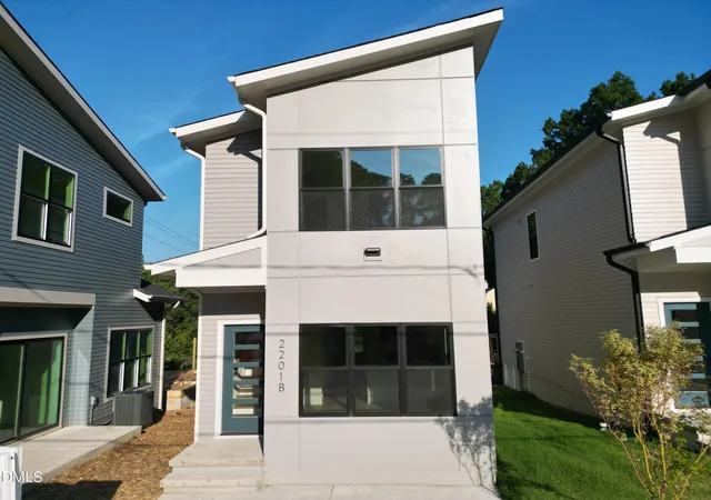 Photo 4 of Single family home for sale at 2201 Tampa Ave, Durham, NC 27705 | MLS# 10175586 | Listing updated on 2026-07-18