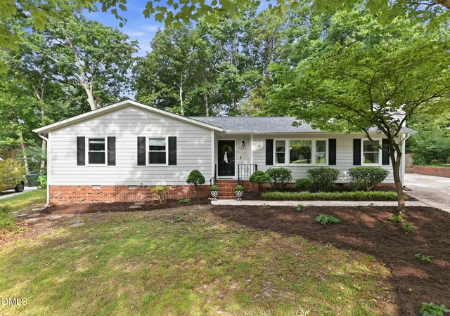 Homes for sale in Raleigh, NC | 7217 St Ledger Dr, Raleigh, NC 27613 | MLS# 10176765